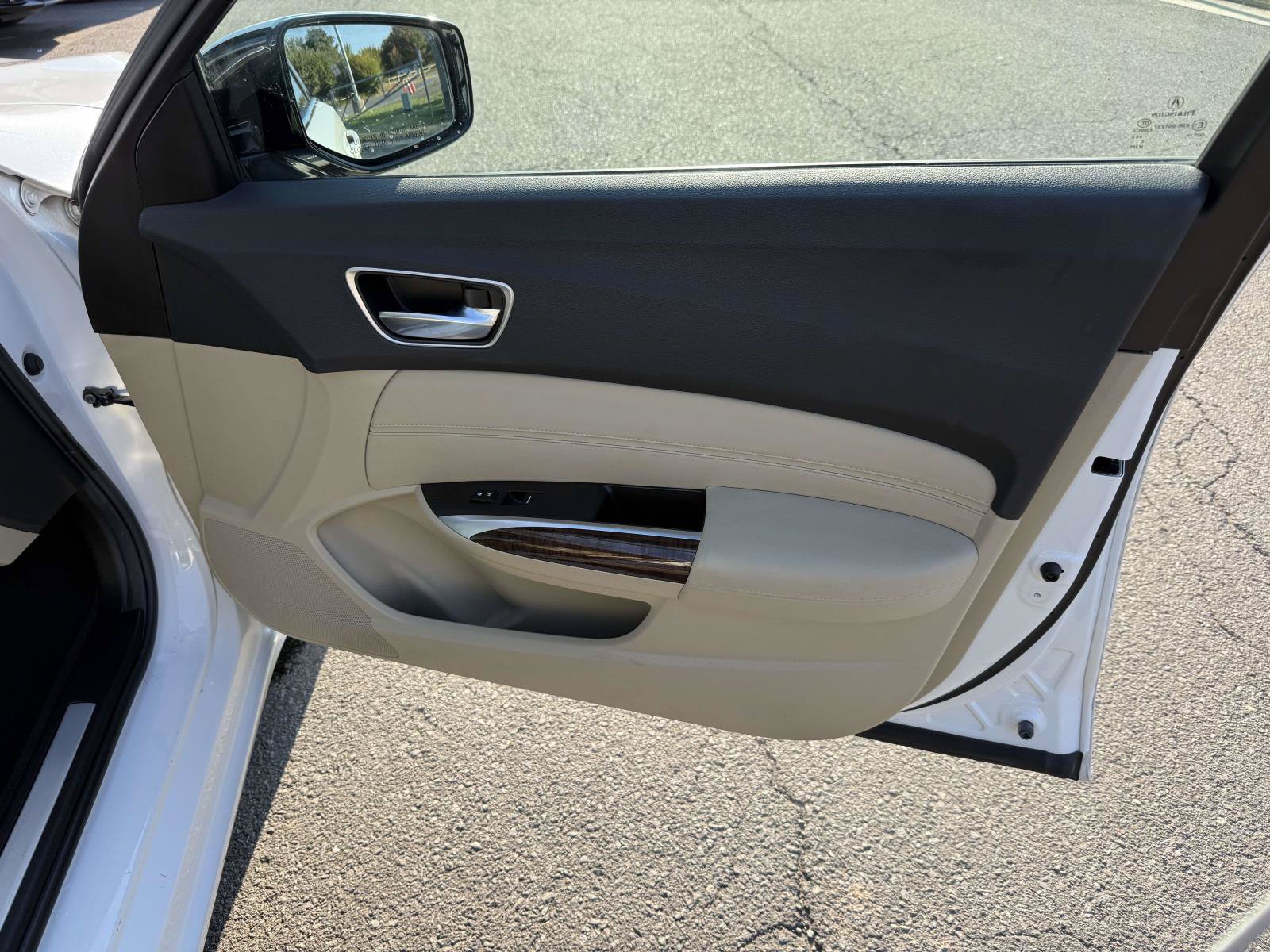 Used 2020 Acura TLX FWD image 14