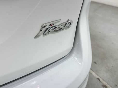 Used 2017 Ford Fiesta SE image 26