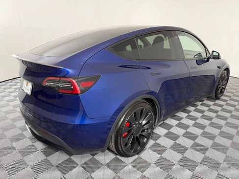Used 2023 Tesla Model Y Performance AWD/4WD image 10