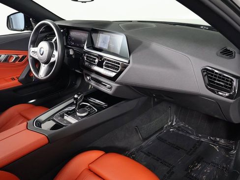 Used 2022 BMW Z4 M40i w/ Premium Package RWD image 10