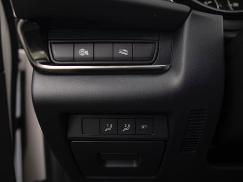 Used 2025 MAZDA CX-30 AWD 2.5 S w/ Preferred Package image 11