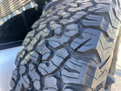 Used 2020 Jeep Wrangler Unlimited Rubicon w/ Dual Top Group image 8