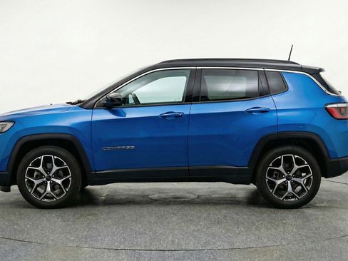 Used 2025 Jeep Compass Limited image 5