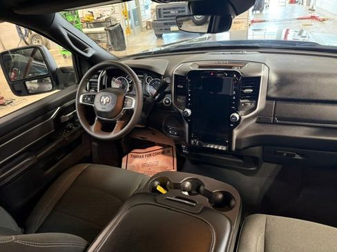 Certified 2025 RAM 2500 Big Horn AWD/4WD image 19