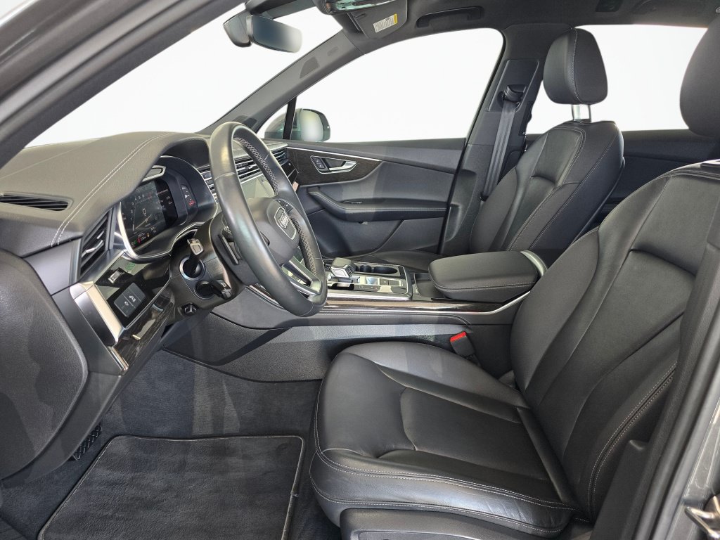 Used 2025 Audi Q7 3.0T Premium Plus AWD/4WD image 18