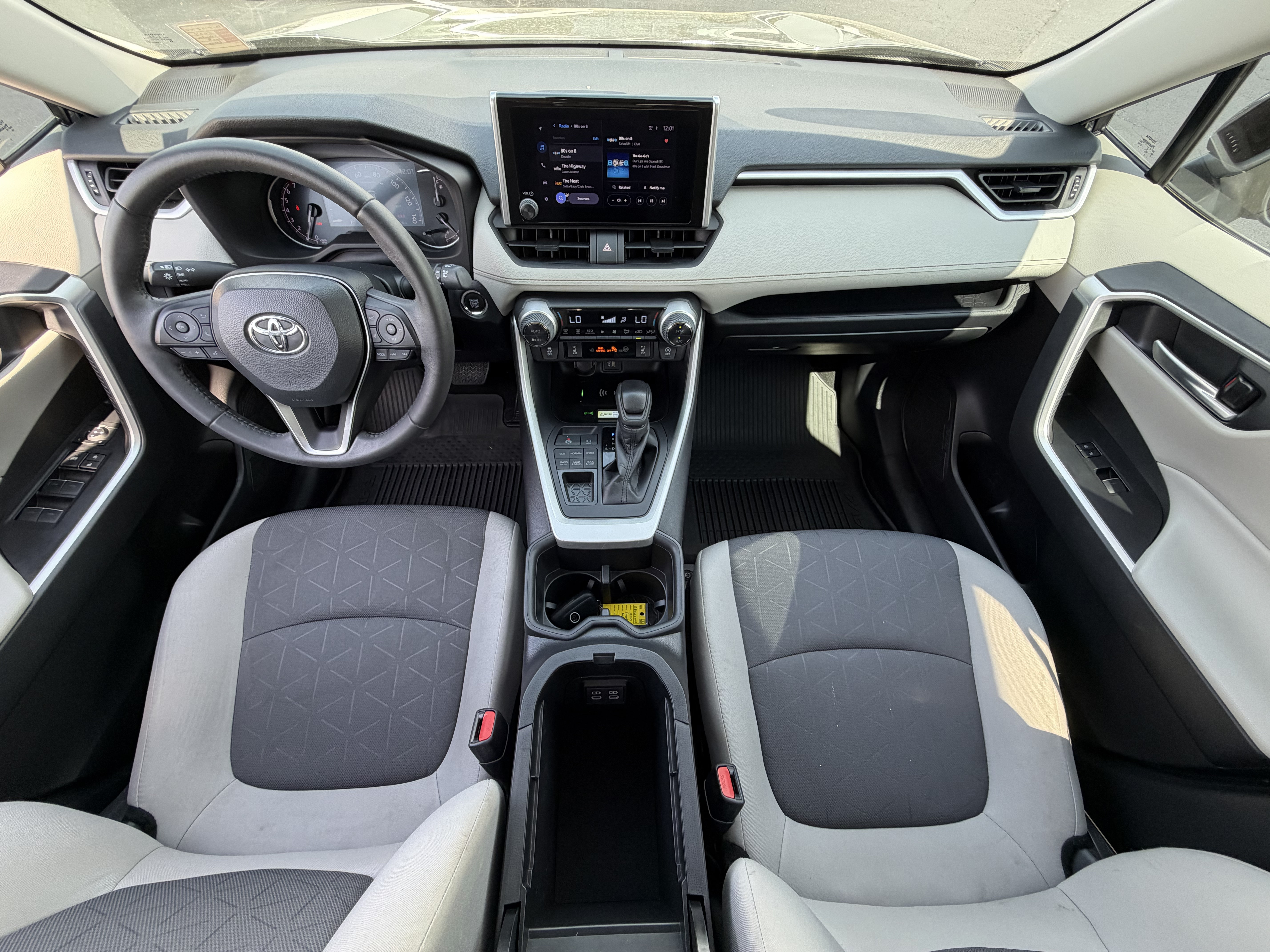Certified 2024 Toyota RAV4 XLE w/ Convenience Package AWD/4WD image 18