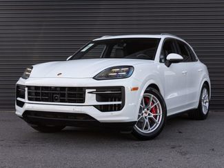 Certified 2025 Porsche Cayenne S video 1
