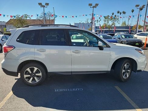 Used 2018 Subaru Forester 2.5i Premium image 8