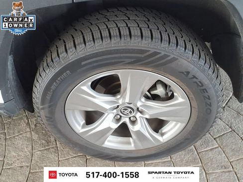 Used 2024 Toyota RAV4 XLE FWD image 11