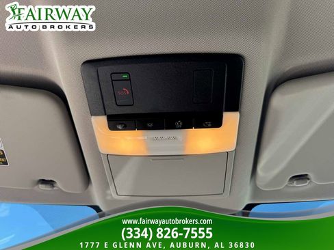 Used 2023 Nissan Rogue SV FWD image 25