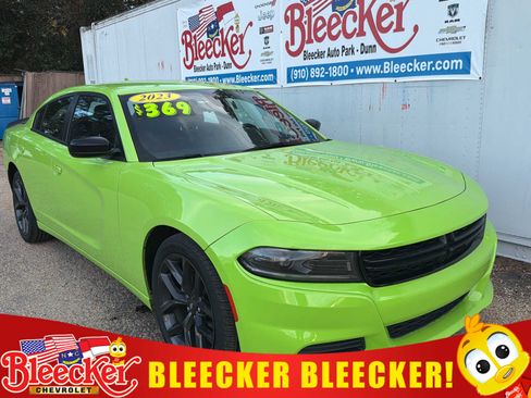 Used 2023 Dodge Charger SXT w/ Blacktop Package image 1