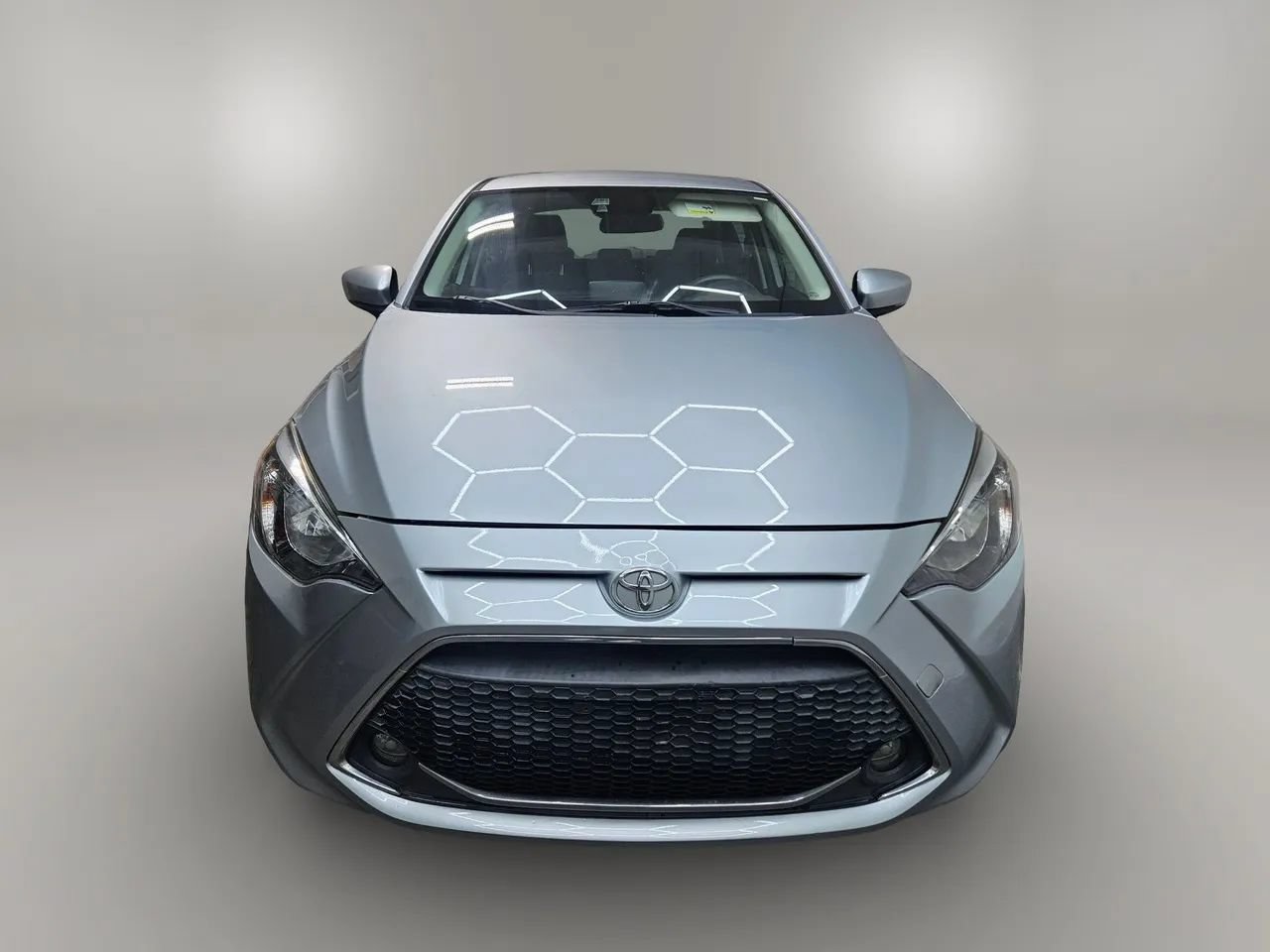 Used 2019 Toyota Yaris LE FWD image 11