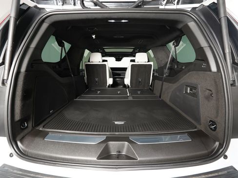 Used 2026 Cadillac Escalade ESV Platinum Sport w/ LPO, ONYX Package AWD/4WD image 12