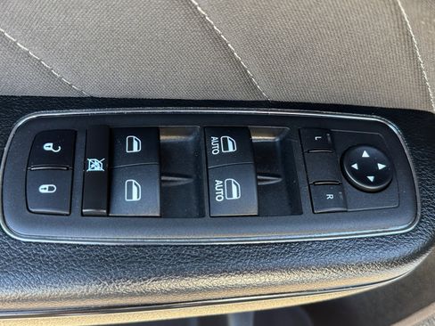 Used 2023 Dodge Charger R/T w/ Blacktop Package image 13