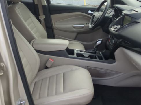 Used 2018 Ford Escape Titanium w/ Ford Safe & Smart Package image 26