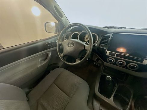 Used 2006 Toyota Tacoma 2WD Regular Cab image 9