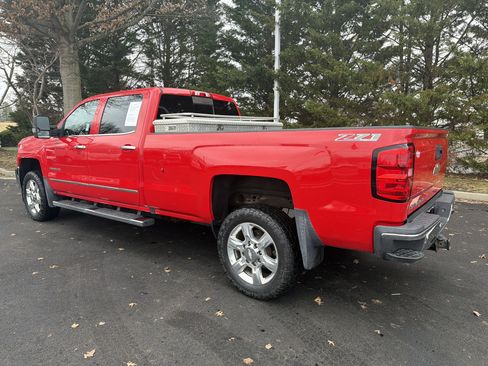 Used 2017 Chevrolet Silverado 2500 LTZ w/ LTZ Plus Package image 8