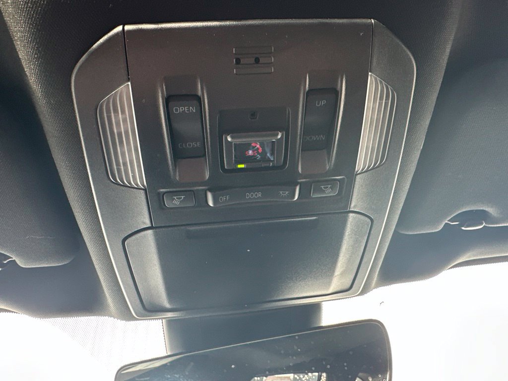 Used 2023 Toyota Highlander XSE AWD/4WD image 41