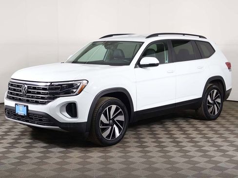 Used 2024 Volkswagen Atlas SE image 9