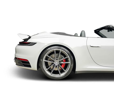 Used 2023 Porsche 911 Carrera S RWD image 33