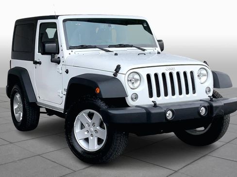 Used 2018 Jeep Wrangler Sport image 2