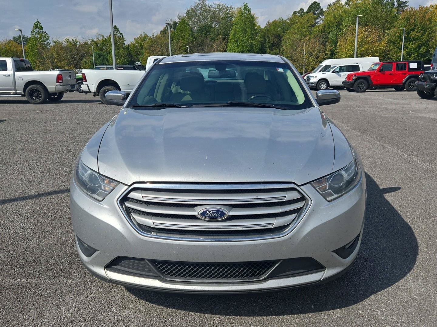 Used 2015 Ford Taurus Limited FWD image 2