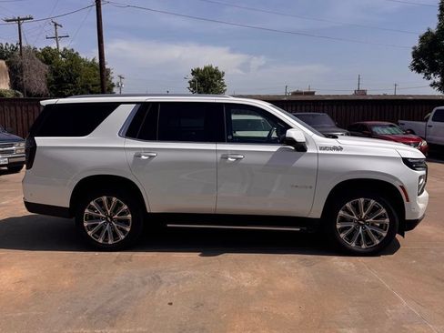 Used 2025 Chevrolet Tahoe High Country AWD/4WD image 9