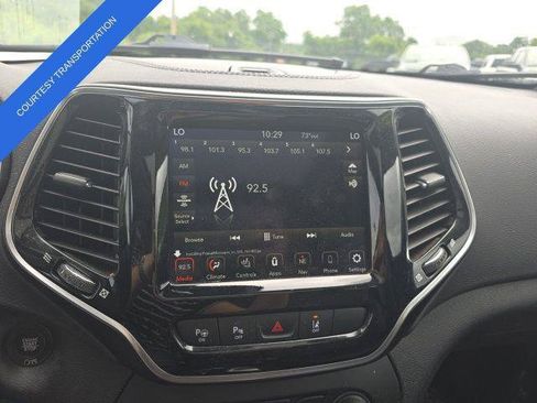 Certified 2021 Jeep Cherokee Limited w/ Elite Package AWD/4WD image 18