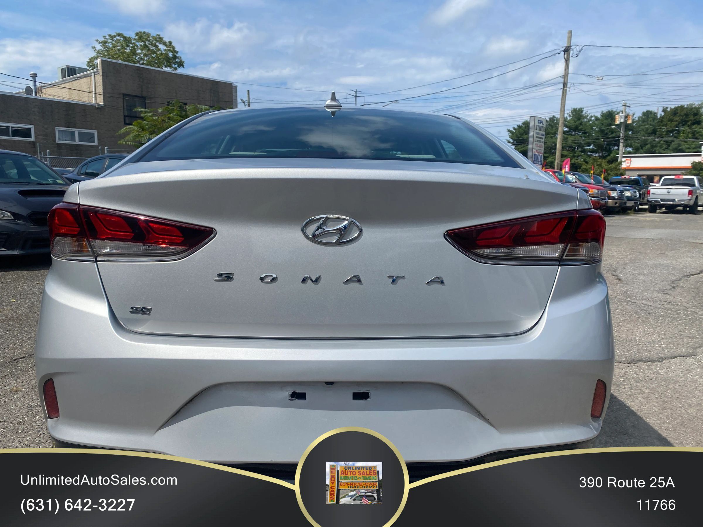 Used 2019 Hyundai Sonata SE FWD image 2