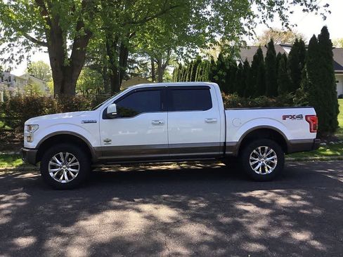Used 2016 Ford F150 King Ranch w/ Equipment Group 601A Luxury AWD/4WD image 27