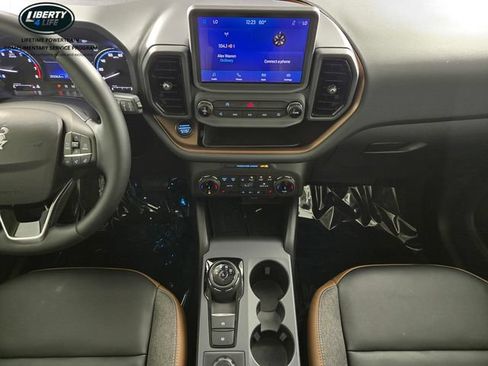Used 2024 Ford Bronco Sport Outer Banks w/ Tech Package AWD/4WD image 24