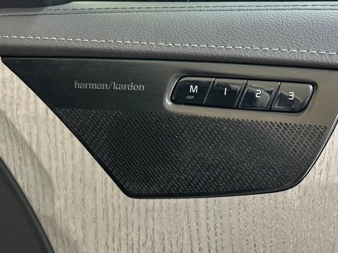 Used 2022 Volvo XC90 T6 Inscription w/ Advanced Package image 20