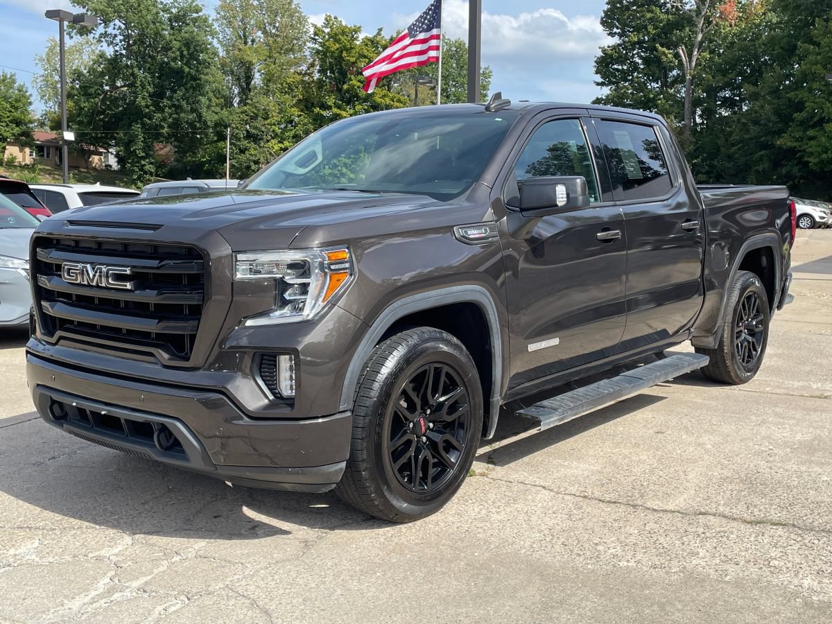 Used 2021 GMC Sierra 1500 Elevation w/ LPO, Elevation Black Package AWD/4WD image 2