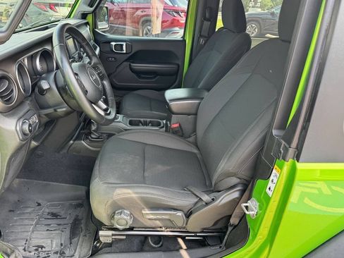 Used 2018 Jeep Wrangler Sport AWD/4WD image 5