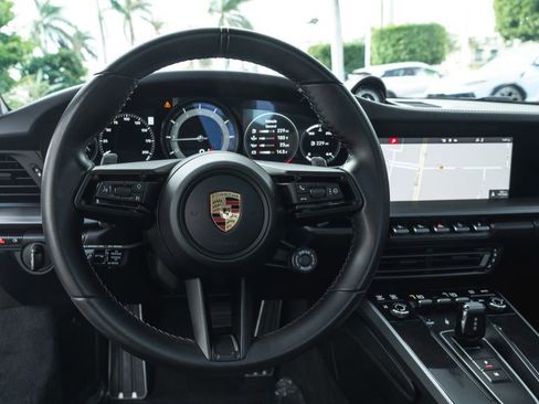 Used 2020 Porsche 911 Carrera RWD image 25