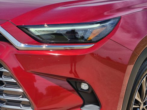 New 2026 Toyota Grand Highlander AWD Hybrid image 9