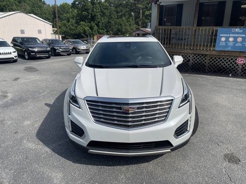 Used 2017 Cadillac XT5 Platinum w/ Driver Assist Package AWD/4WD image 2