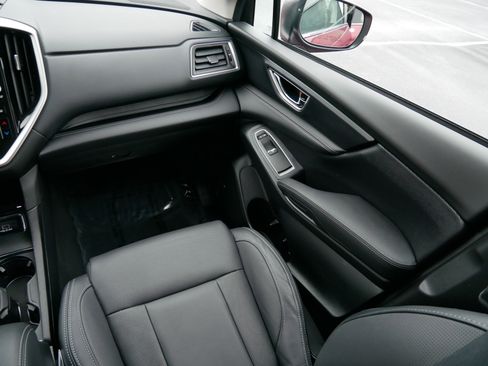 Certified 2025 Subaru Ascent Limited w/ Popular Package #2 image 11