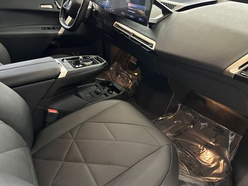 Certified 2024 BMW iX xDrive50 w/ Premium Package image 32