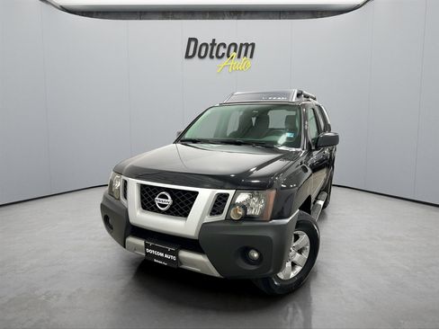 Used 2012 Nissan Xterra S w/ Value Package image 2
