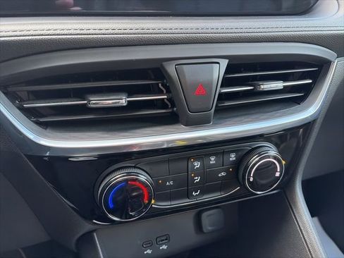 Used 2024 Buick Encore GX Sport Touring image 14