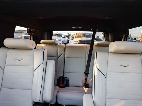 Used 2025 Cadillac Escalade Sport image 28