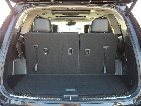 Used 2024 Kia Telluride SX Prestige w/ Towing Package image 33