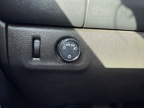Used 2022 Chevrolet Colorado LT w/ Fleet Safety Package RWD image 23