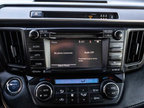 Certified 2017 Toyota RAV4 XLE w/ All Weather Liner Package image 28