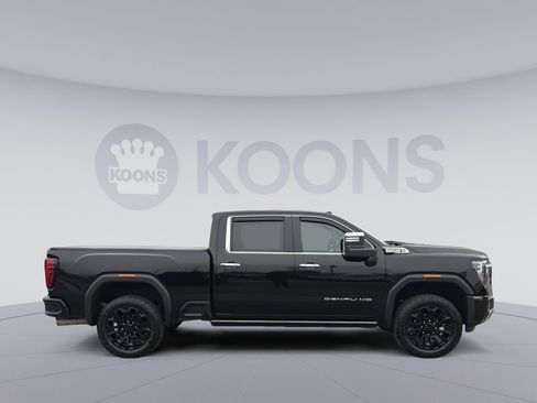 Used 2024 GMC Sierra 2500 Denali w/ Denali Reserve Package image 8