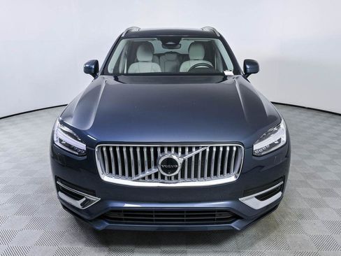 Certified 2025 Volvo XC90 T8 Plus w/ Protection Package Premier AWD/4WD image 38