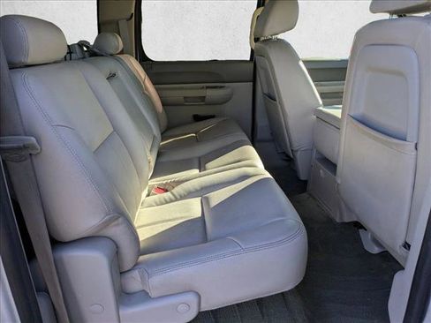 Used 2011 GMC Sierra 1500 SLE w/ Regional Value Package RWD image 17