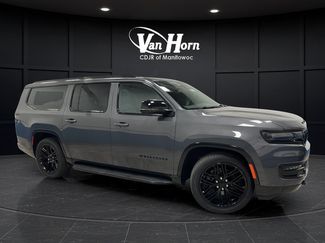 Used 2024 Jeep Wagoneer L Series II AWD/4WD video 1