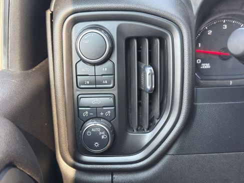 Used 2022 Chevrolet Silverado 2500 W/T w/ WT Fleet Convenience Package AWD/4WD image 11